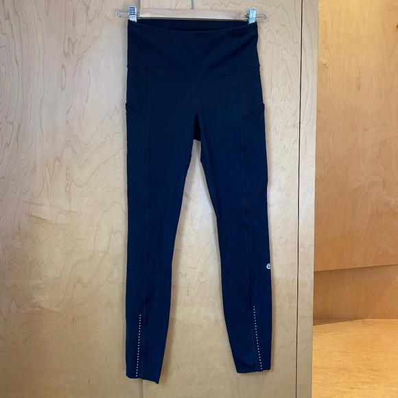 Lululemon tights - Picture 1 of 5